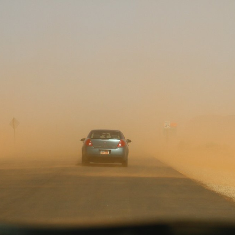  العواصف الرملية