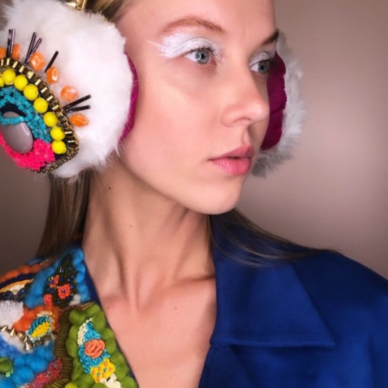 حواجب هوليود