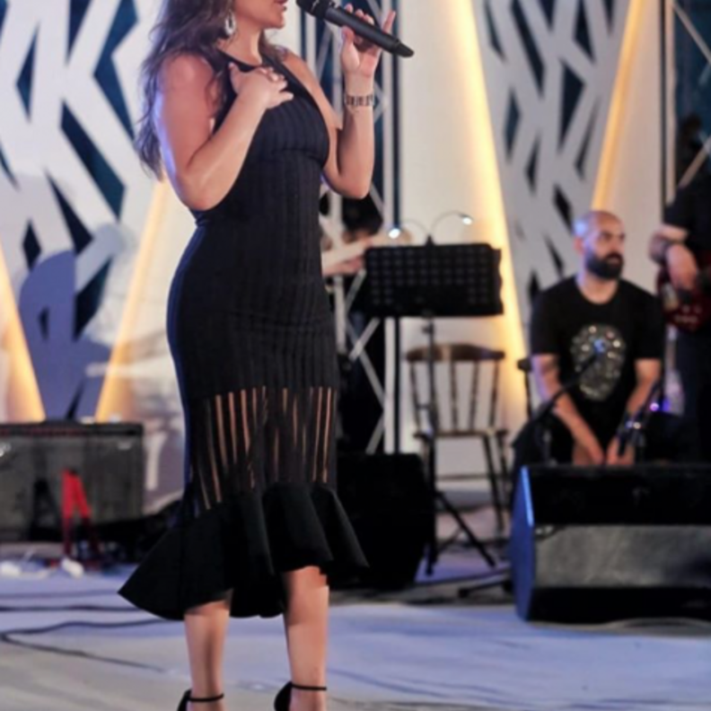 اطلالة اليسا