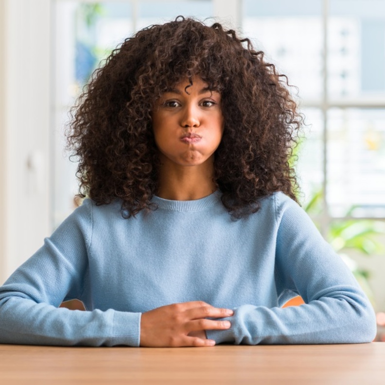 أسباب إنتفاخ البطن بعد الأكل وطريقة تجنبها