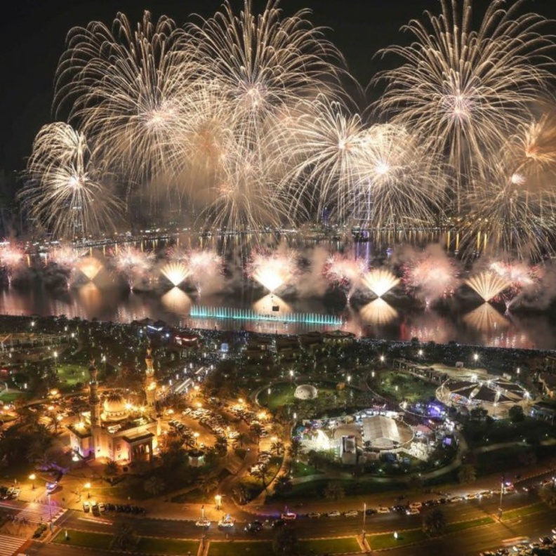 عروض عالمية للألعاب النارية في سماء الإمارات مع بداية 2020