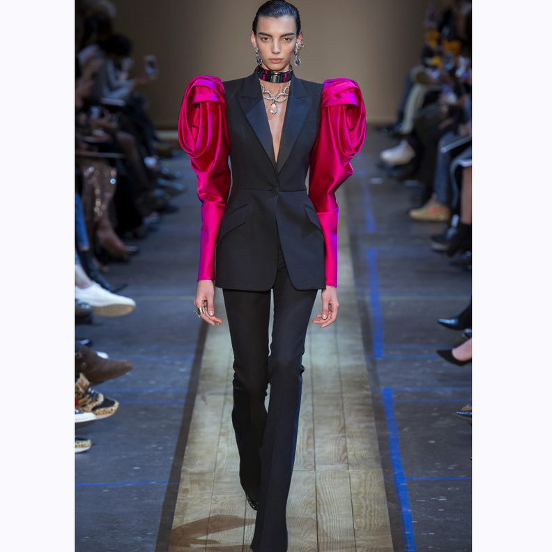 أبرز صيحات موضة السنيكرز الاصفر عام 2019 من دار Off White