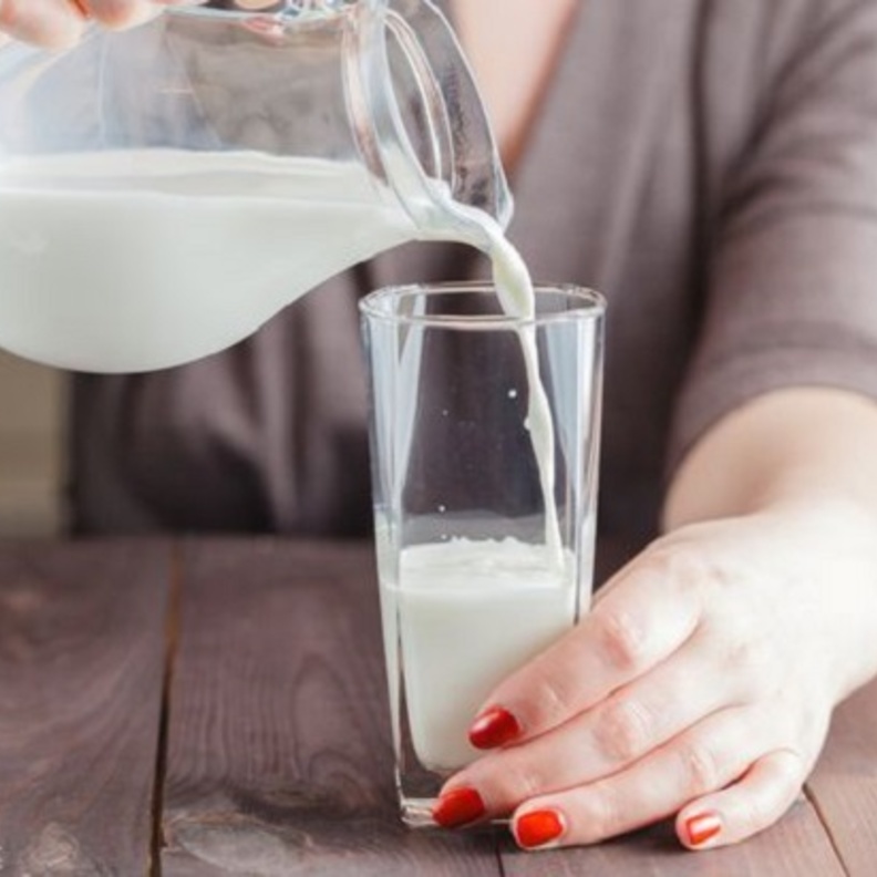 الحليب أكثر المشروبات فائدة للجسم