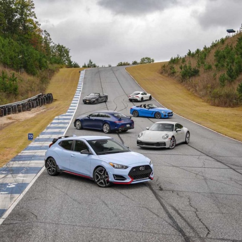 21.5% من النساء حول العالم اجتذبهن طراز لكزس UX بفئاته المختلفة في فئة الكروس أوفر