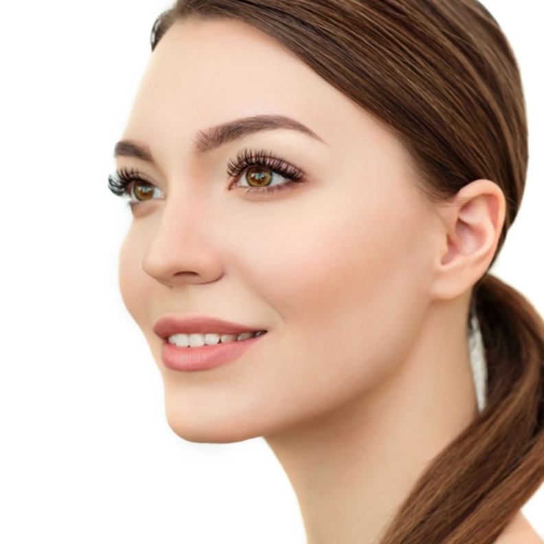 وصفات طبيعية لتكثيف الرموش وتطويلها في ثلاثة ايام