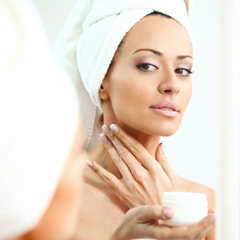 ترطيب البشرة