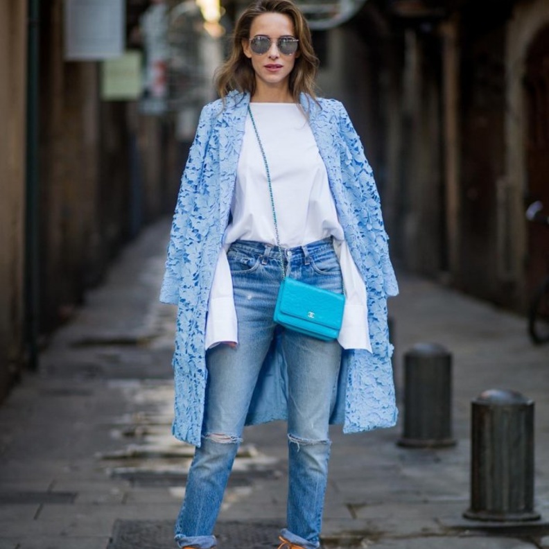 درجات اللون الازرق