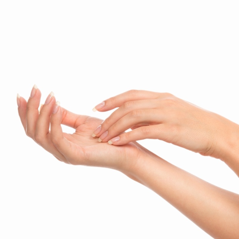  زيت بذر الكتان للعناية بالاظافر