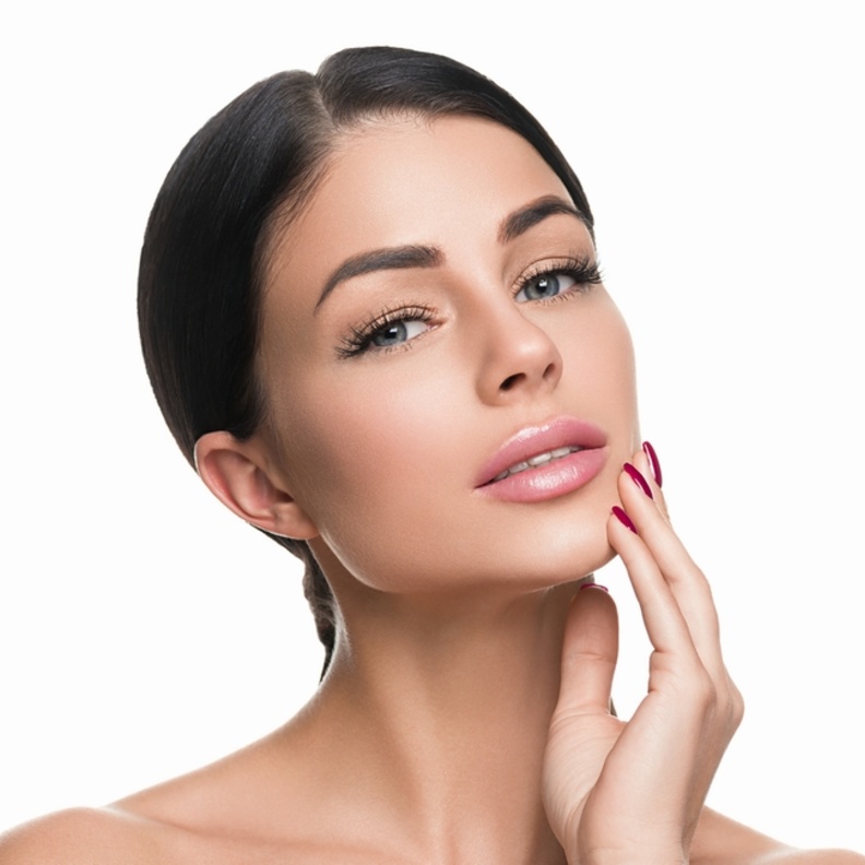 فوائد الفازلين والنشا للبشرة الدهنية