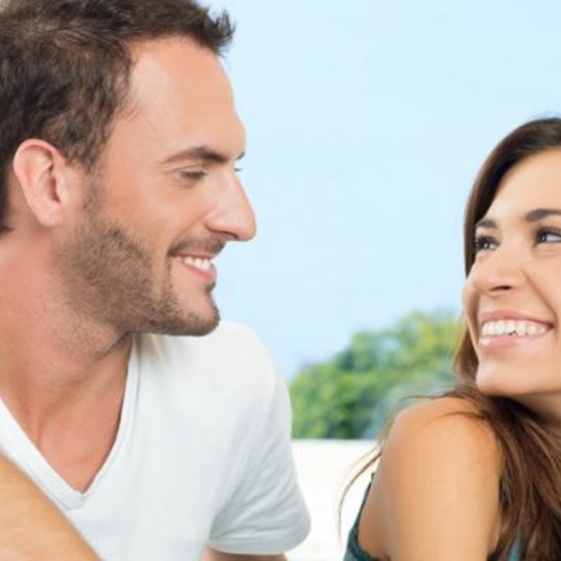 7علامات تؤكد إعجاب الرجل بالمرأة