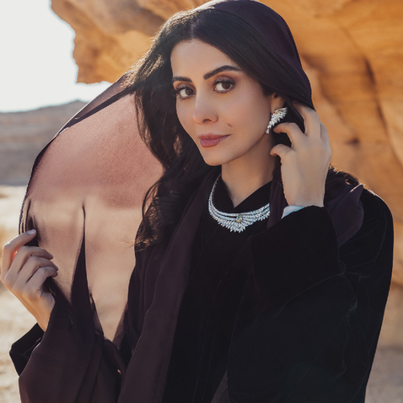 عقد وأقراط وخاتم Piaget Sunlight وسوار Possession وساعة Extremely Lady من مجوهرات بياجيه الفاخرة