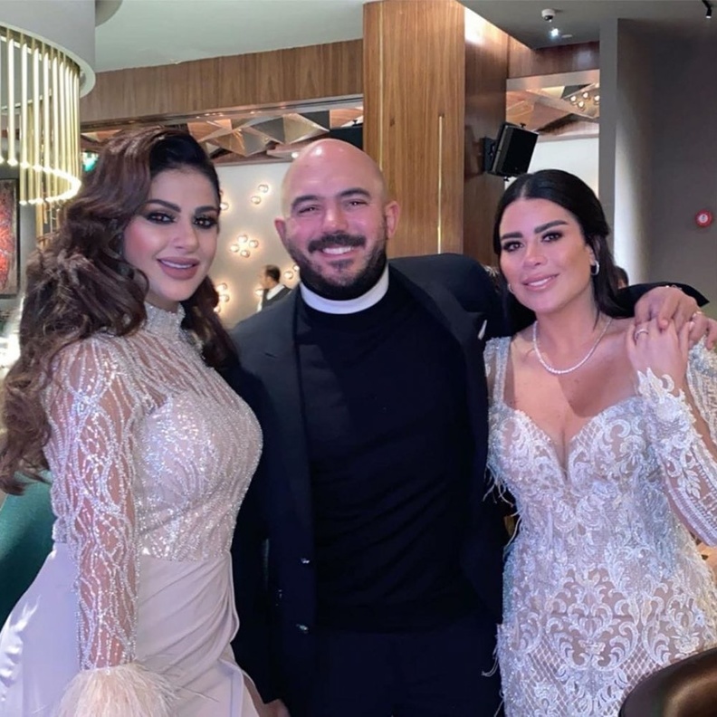 محمود العسيلي وزوجته 