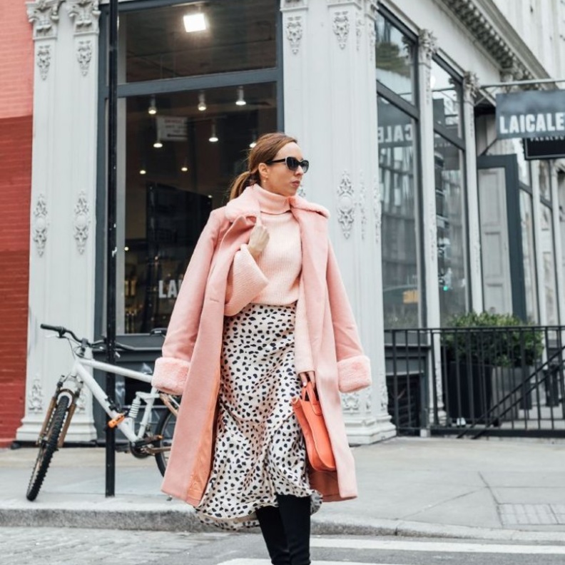 اعتمدي تنانير بنقشة النمر لاطلالات أنثوية