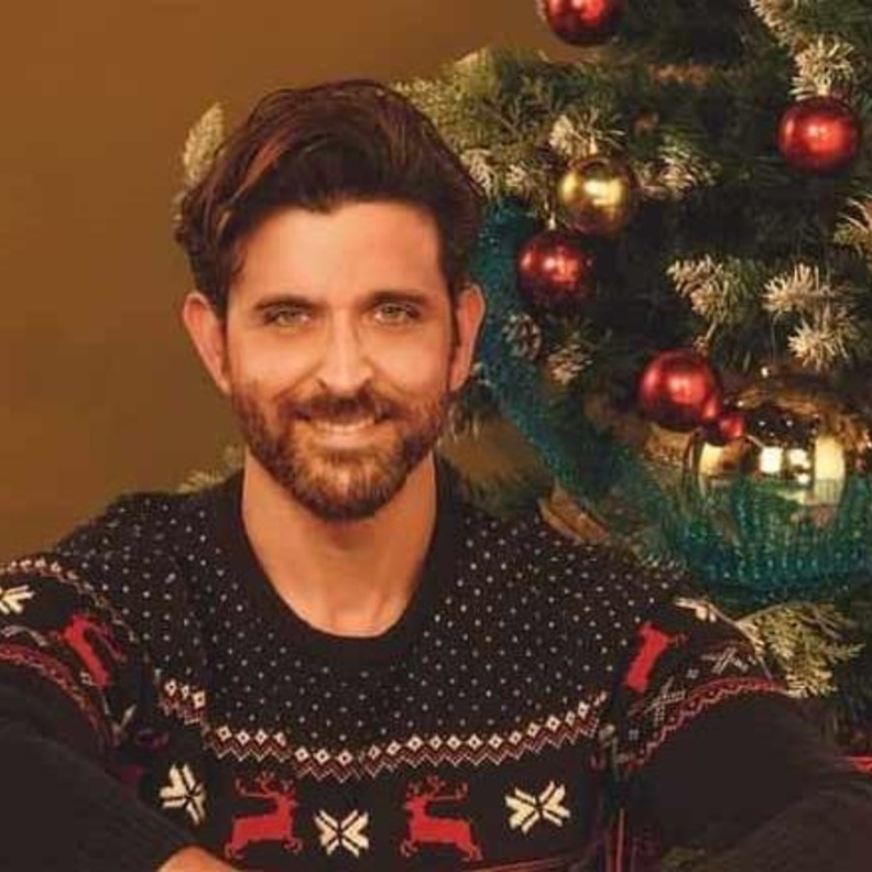 نجوم ومشاهير بوليوود يهنئون هريثيك روشان بعيد ميلاده السادس والأربعين