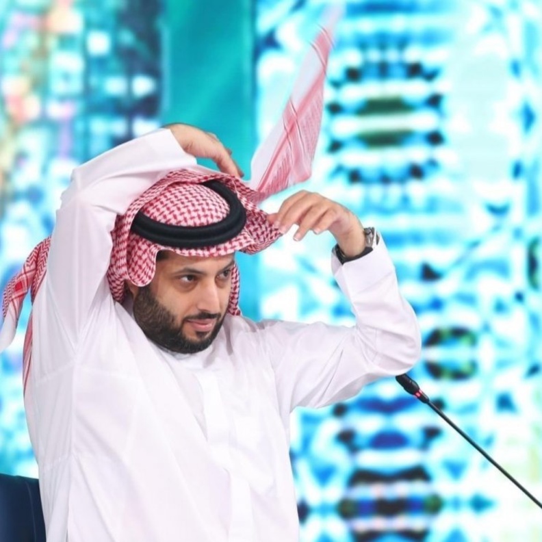 تركي آل الشيخ يعلن عن إطلاق مسابقة شعرية باسم سيف الشعر