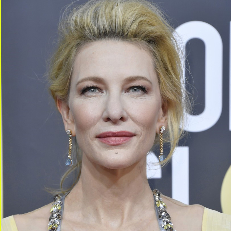 تسريحة الكعكة الفوضوية 