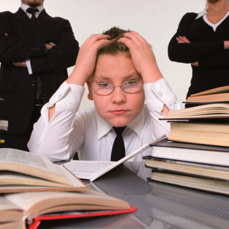 نصائح للأم لعلاج مشكلة ضعف التحصيل الدراسي عند الأبناء