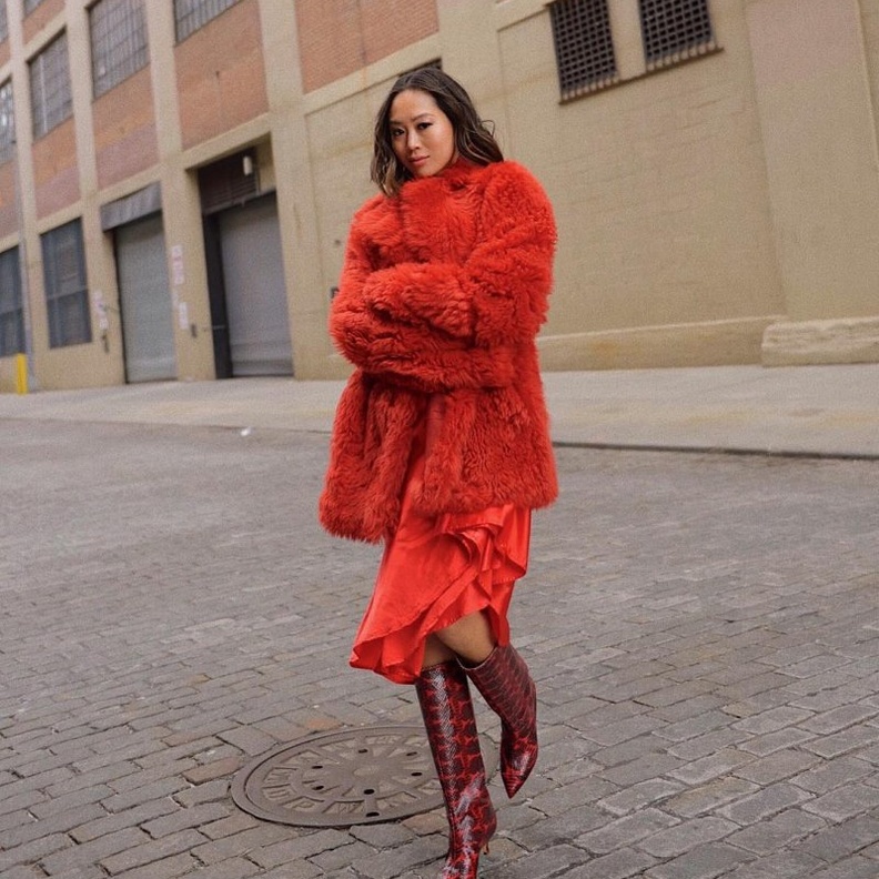 Alexander McQueen فستان أحمر