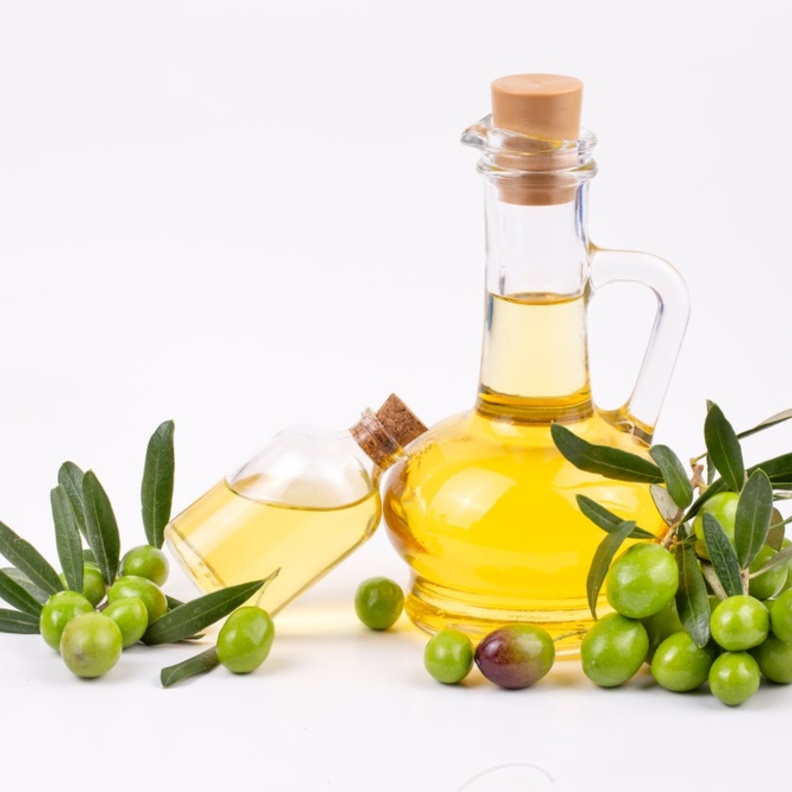 فوائد زيت الزيتون البكر الصحية والجمالية