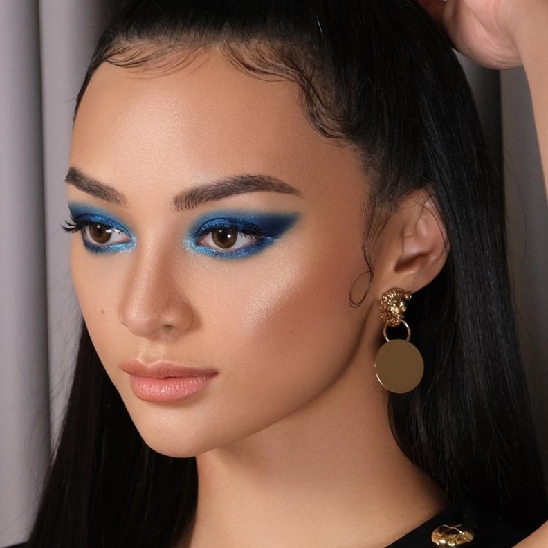 مكياج عيون بأسلوب النجمات