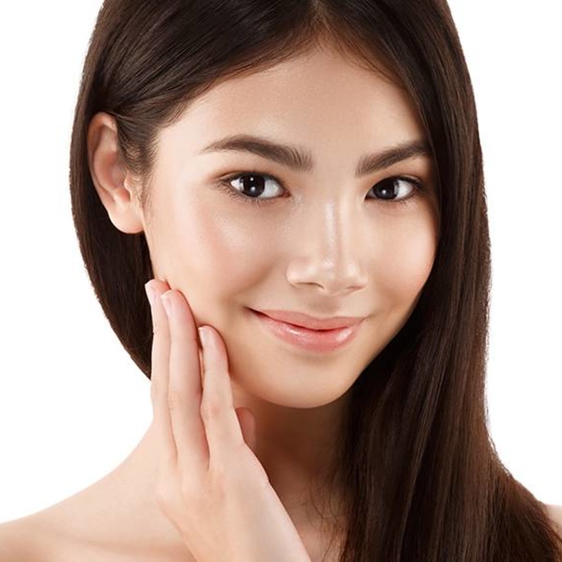  زيت البندق للبشرة الدهنية