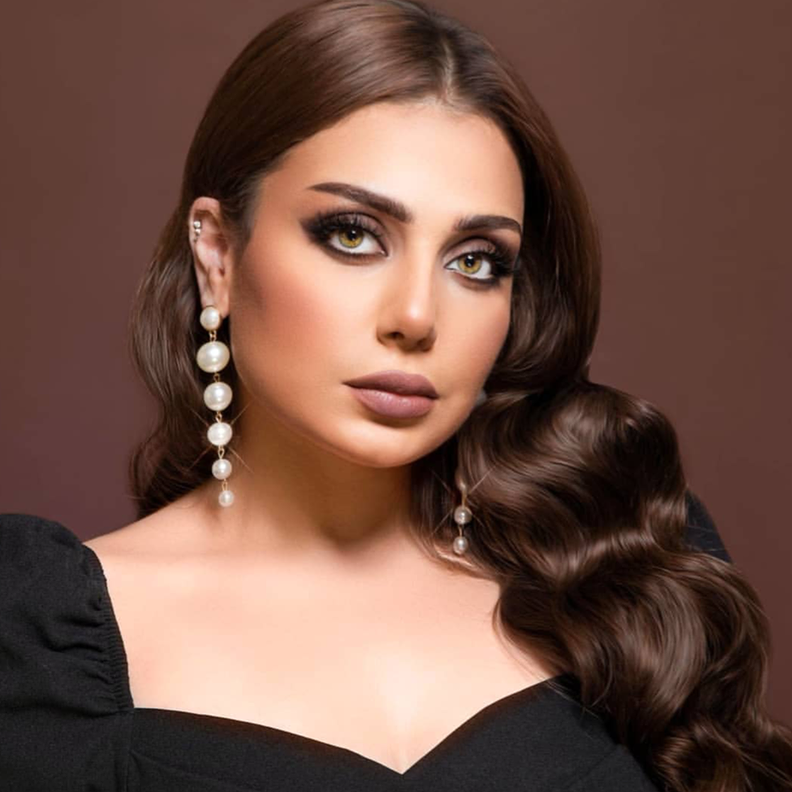 صور ابنة هيفاء وهبي برسمات مكياج سموكي وافضل اطلالتها الجمالية