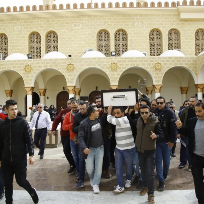 جنازة والدة حسام داغر