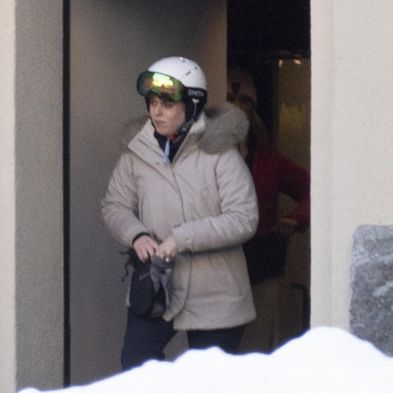 الأميرة بياتريس في عطلة تزلج في سانت موريتز