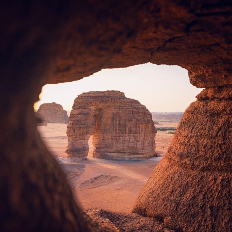 الكشف عن أسماء الفنانين والفنانات المشاركين في معرض ديزرت اكس العلا