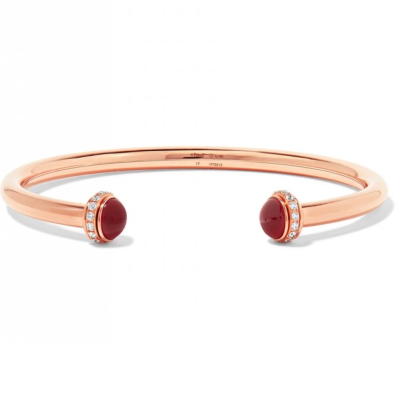 اسوارة من بياجيه