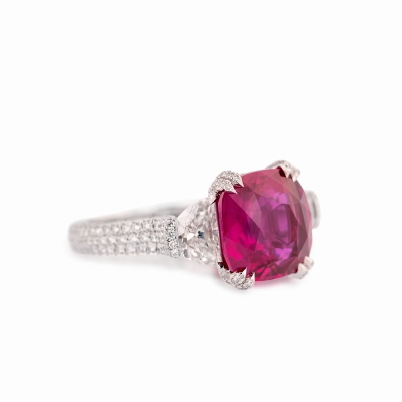 Chopard تفتح بوابات حديقة غنّاء بالأحجار النادرة