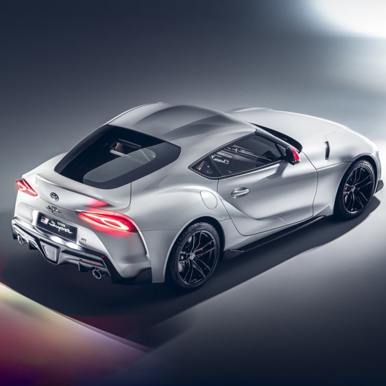 "تويوتا" تعزز أداء أيقونتها "GR Supra" بمحرك جديد