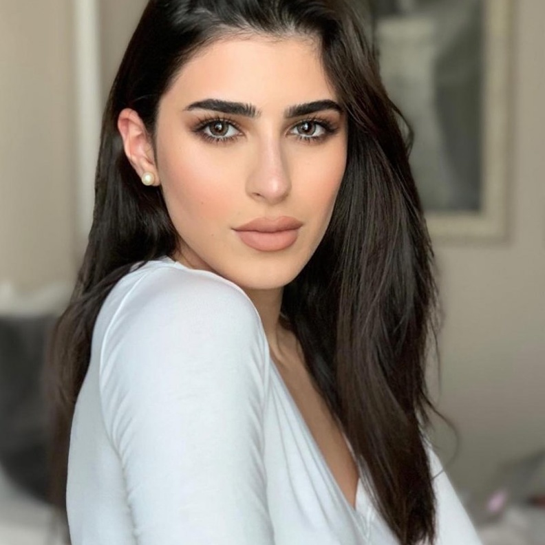 اطلالات ديما الشيخلي