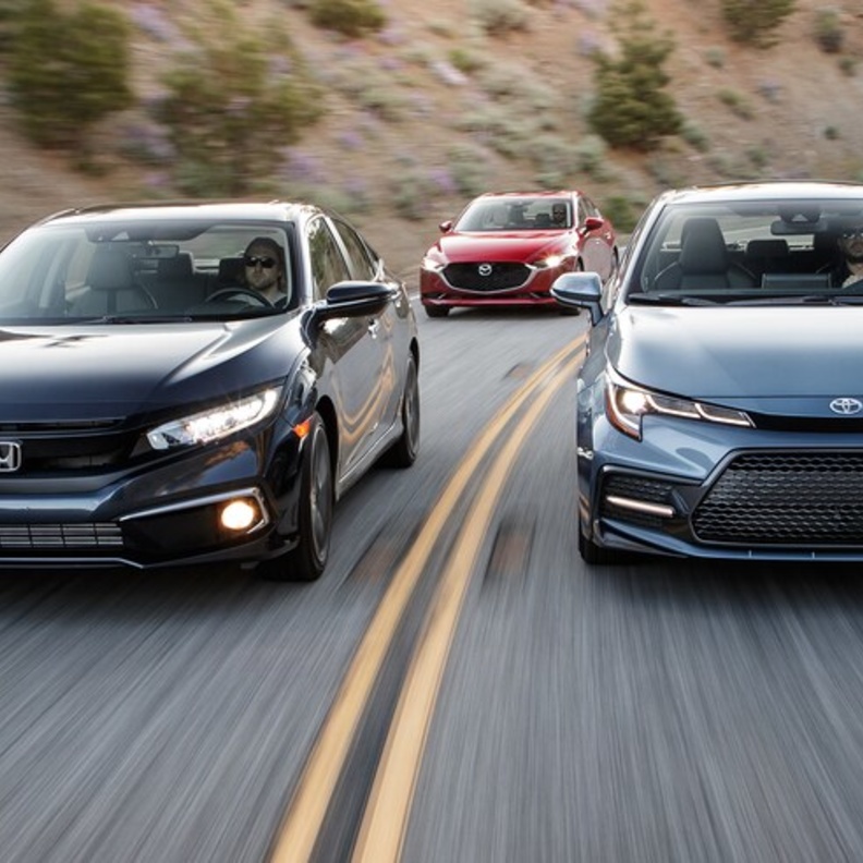 سيارات هوندا سيفك تويوتا كورولا ومازدا3