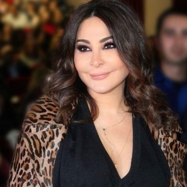 اليسا تشارك في حملة تطبيق "ما تنسي" للتوعية ضد سرطان الثدي