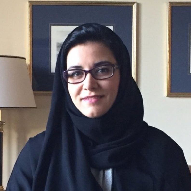 البروفيسورة هويدا الحارثي