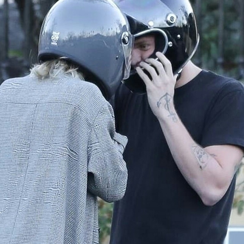 مايلي سايرس و كودي سيمبسون 