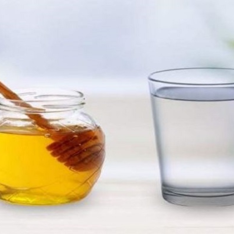 مشروب الماء مع العسل يعزز مناعة الجسم