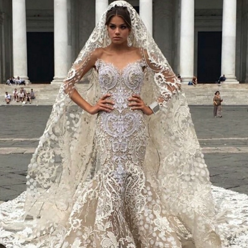 فستان زفاف من تصميم هاني البحيري