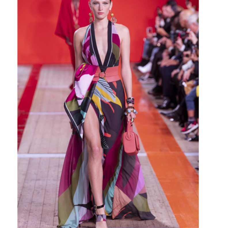 فساتين سهرة بشق جانبي طويل موضة ربيع وصيف 2020