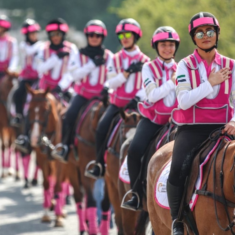 26 فبراير انطلاق الدورة العاشرة لمسيرة فرسان القافلة الوردية