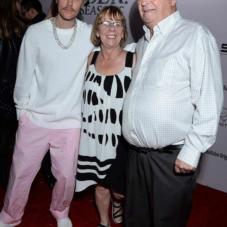 جاستن بيبر و أجداده 