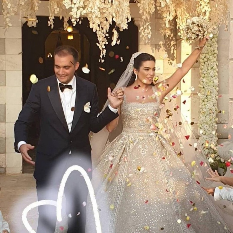 إلهام وجدي في حفل زفافها