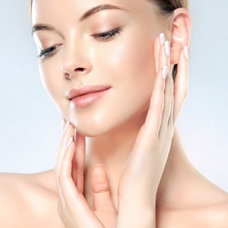 عمليات التقشير الماسي للوجه تعالج مشاكل البشرة