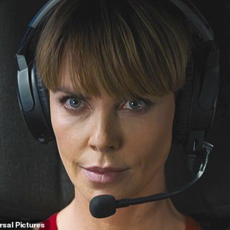 تشارليز ثيرون 