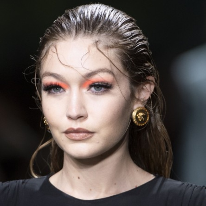 صور اخر صيحات المكياج 2020 مع الشفاه المخملية من دار Chloe