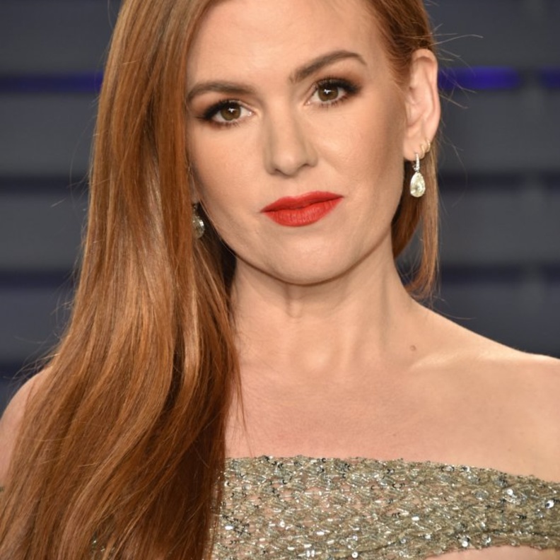 أبرز إطلالات أيلا فشر الجمالية بمناسبة عيد ميلادها