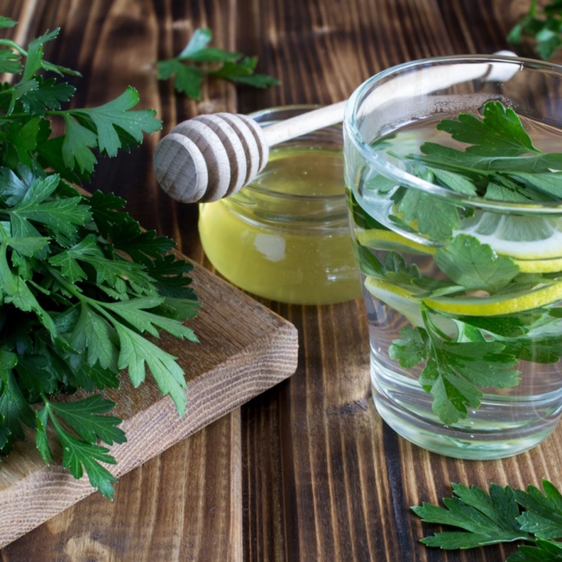 فوائد مغلي البقدونس لعلاج الالتهابات