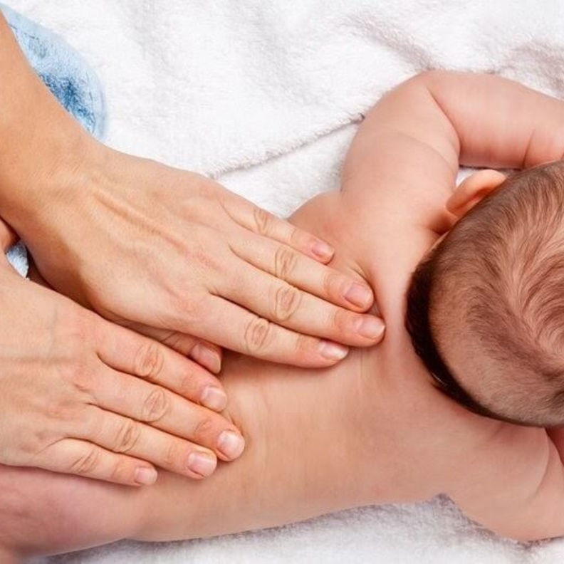 فوائد وأضرار زيت الخروع للأطفال الرضغ