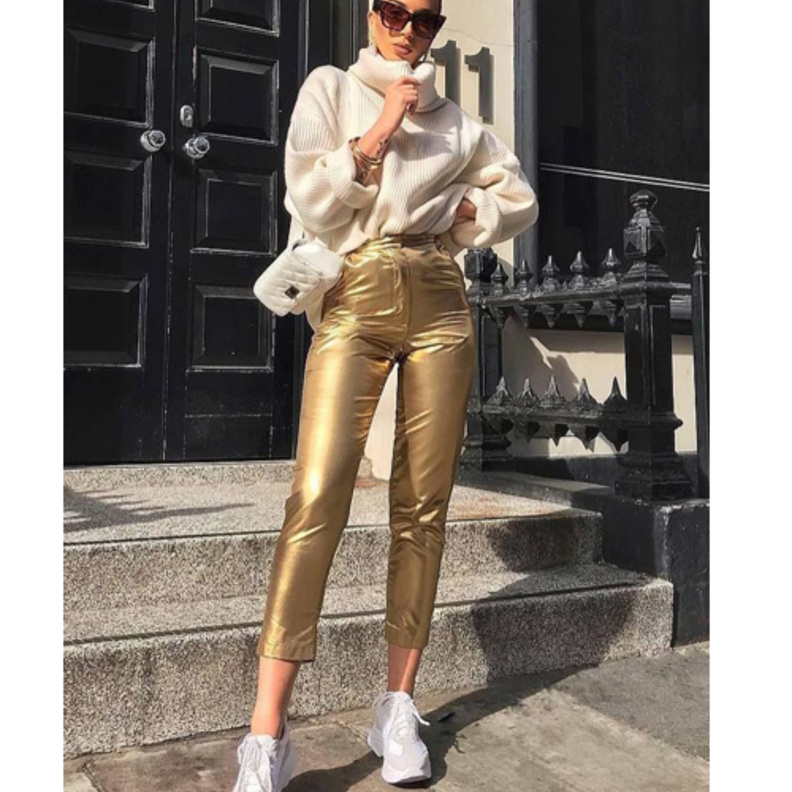 اعتمدي بليزر ميتالك لاطلالة تجمع بين الأناقة والعصرية